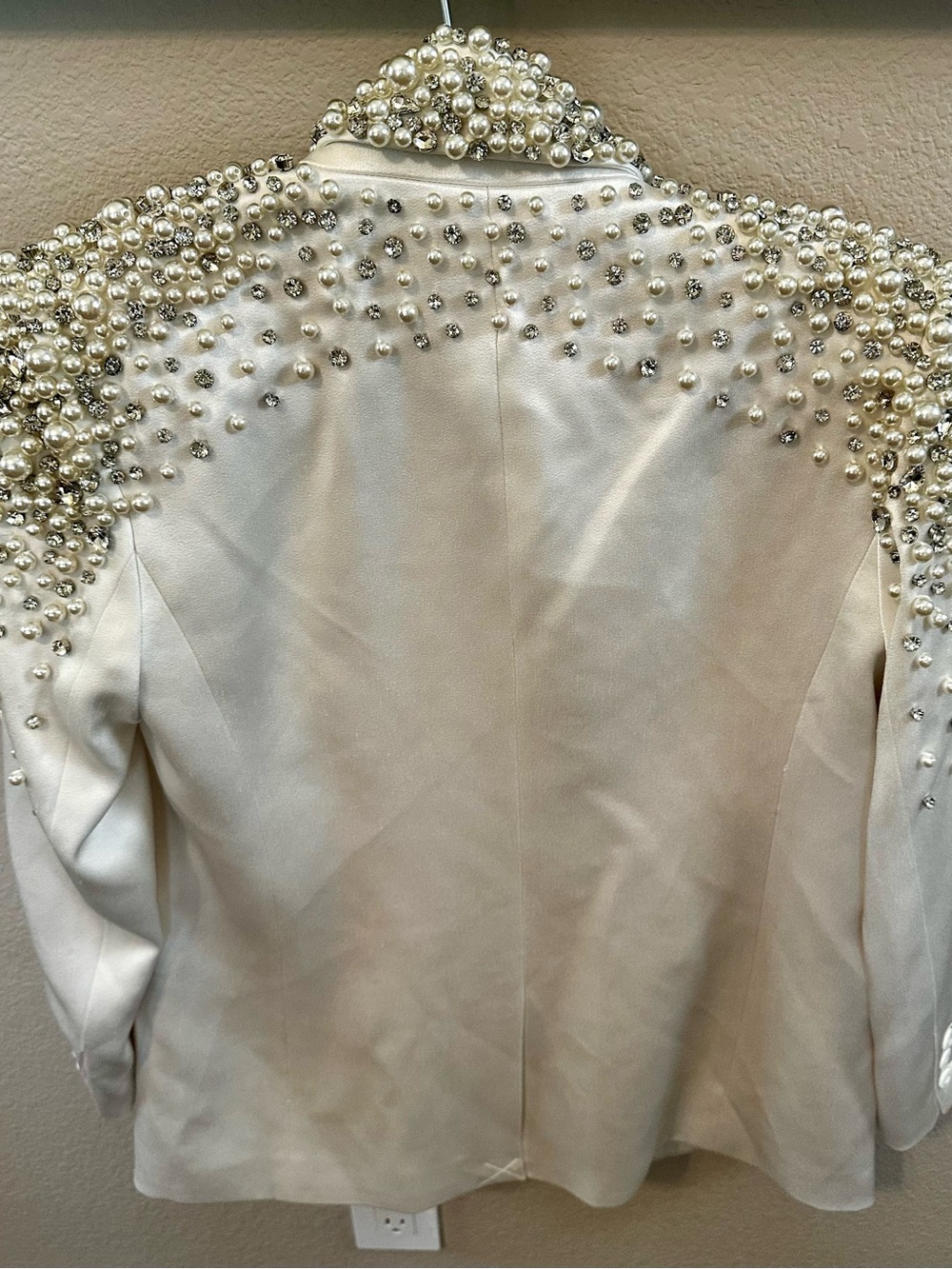 Alice + Olivia Ivory Pearl & Crystal Embellished Blazer Jacket - Picture 14 of 16